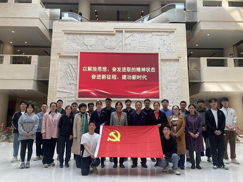 图片1.jpg 雷电竞官网