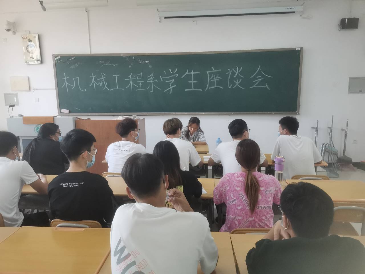 QQ图片20221003105115.jpg 雷电竞官网